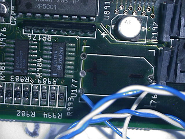 A4000 battery leakage replacement wires (close up)