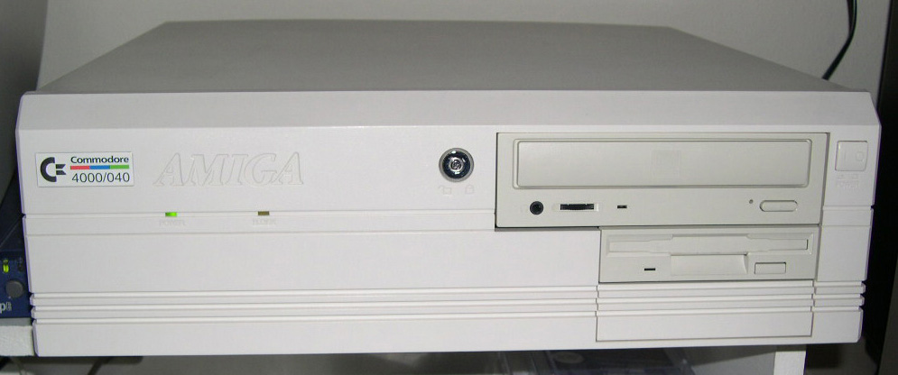 Amiga 4000 desktop computer