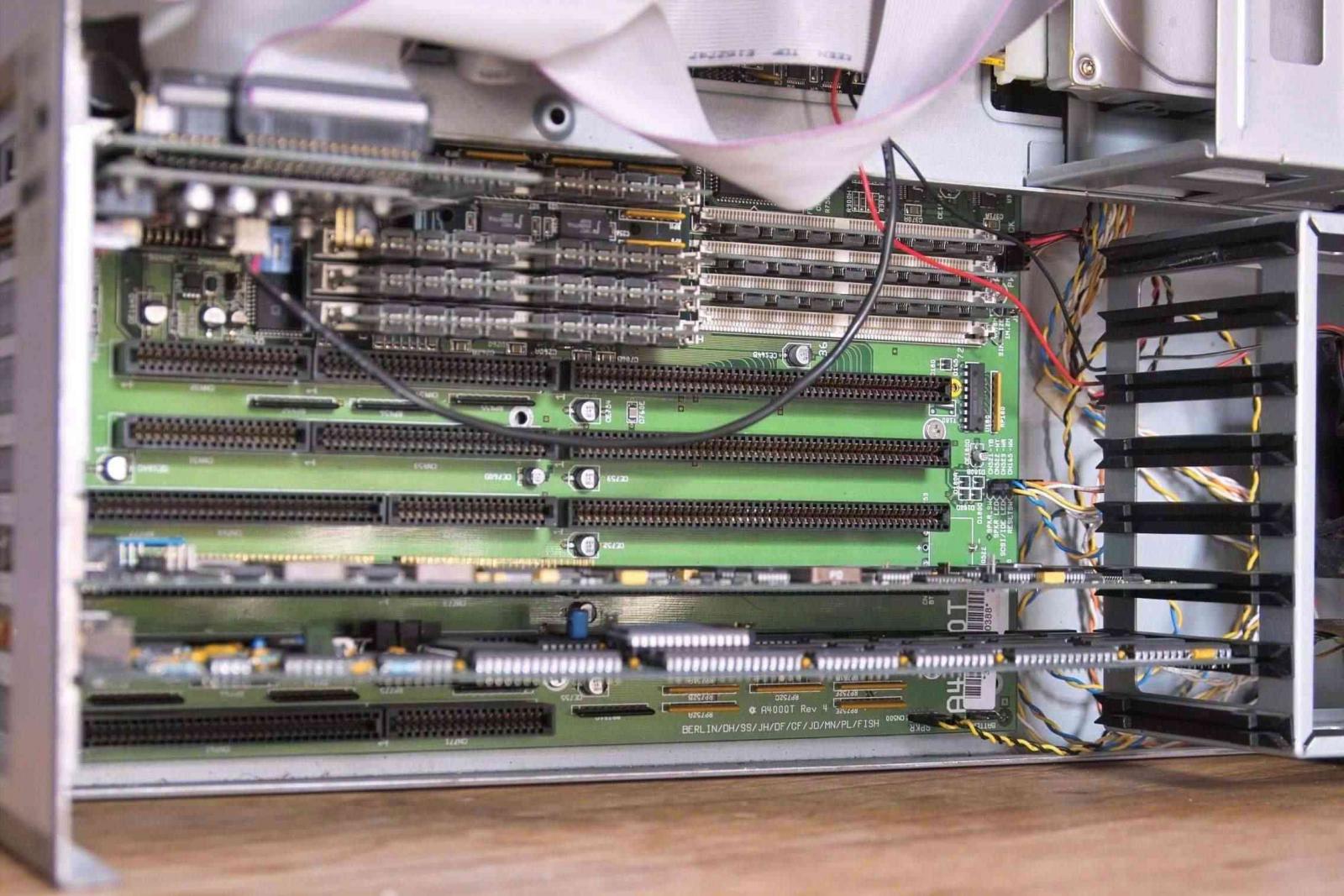 My A4000Ts Insides
