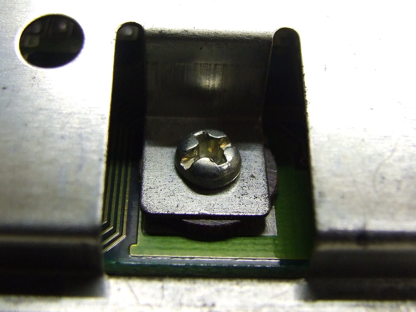 Fixing the A1200 CPU connector RF shielding