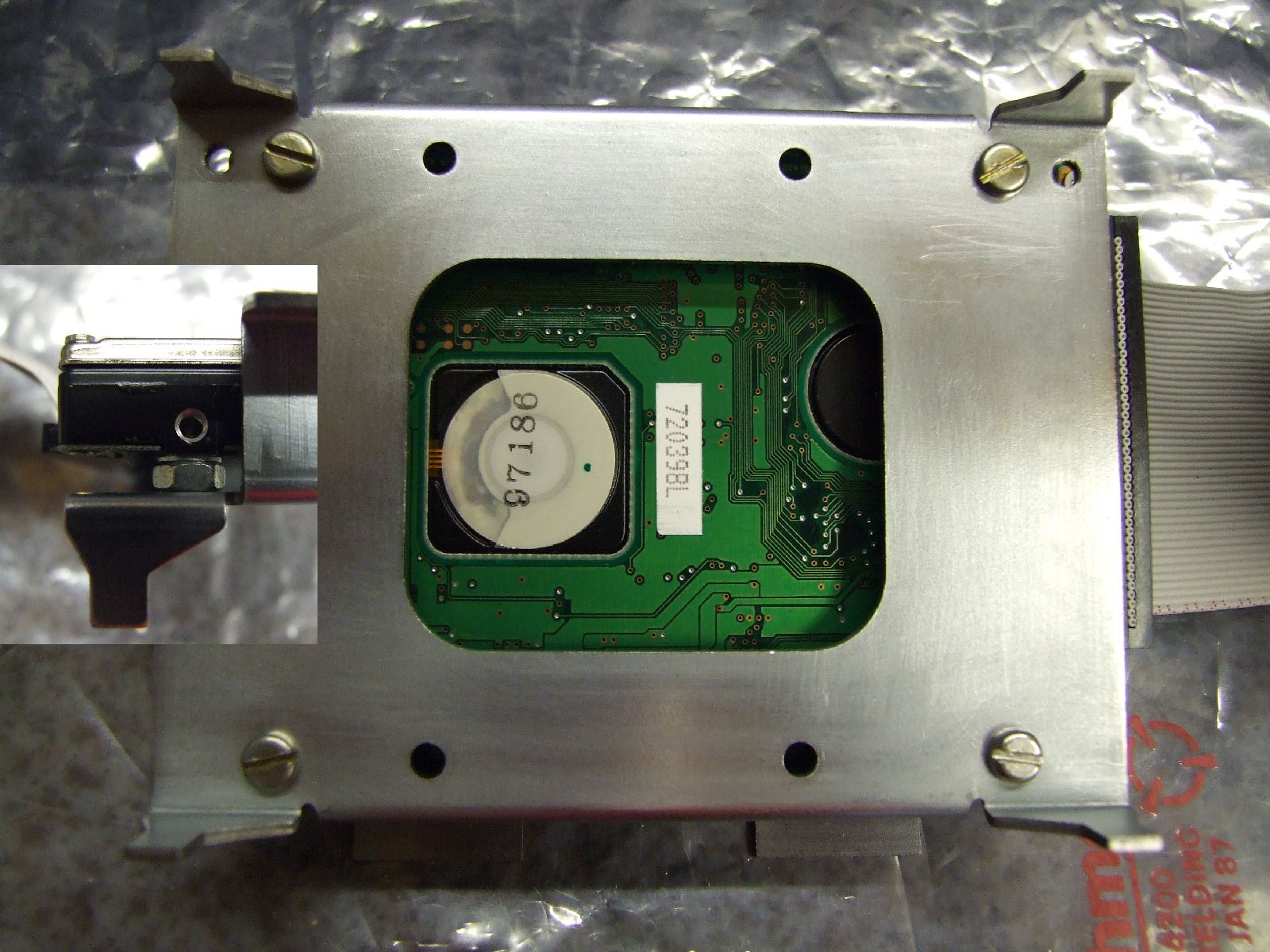 Mounting a HDD on the A1200 HDD caddy properly