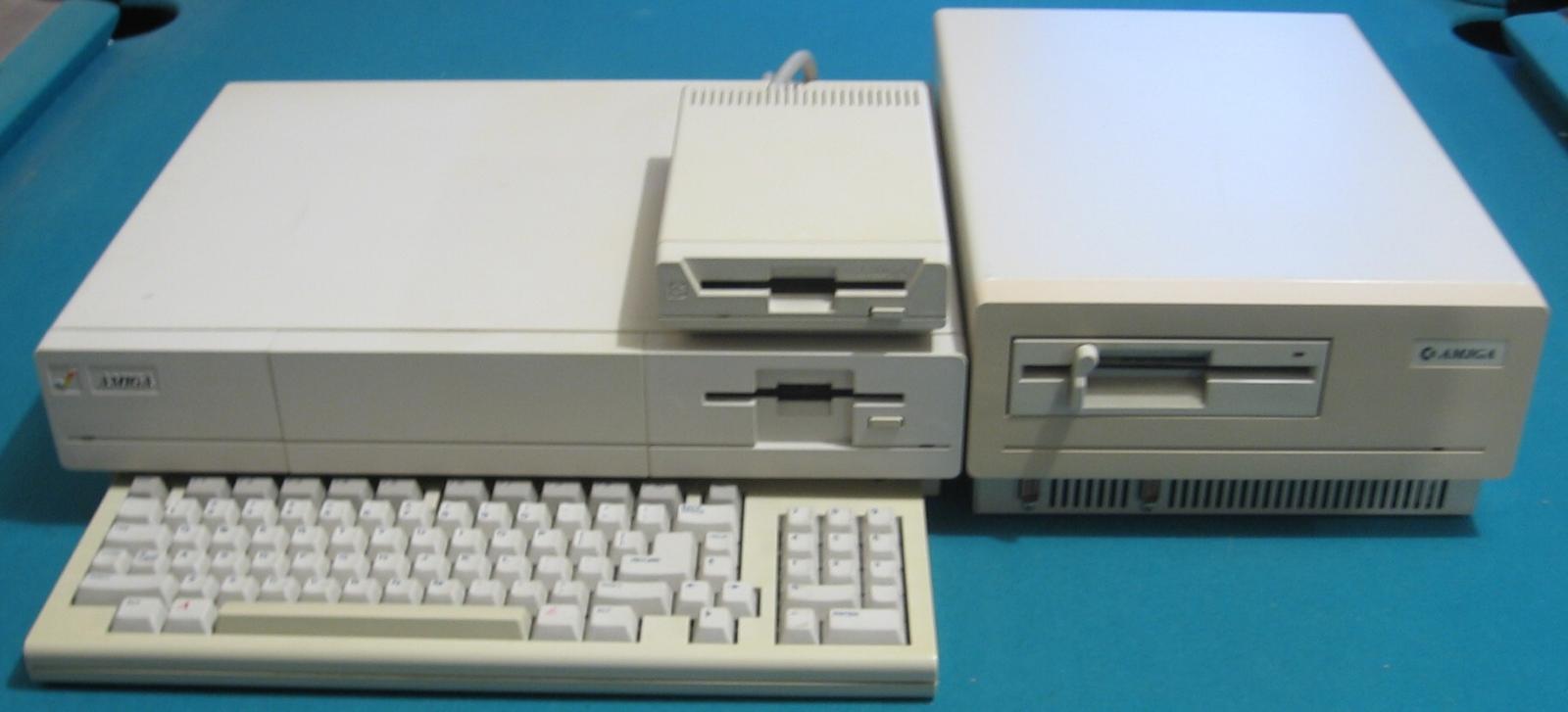 Amiga 1000 and A1060 Sidecar