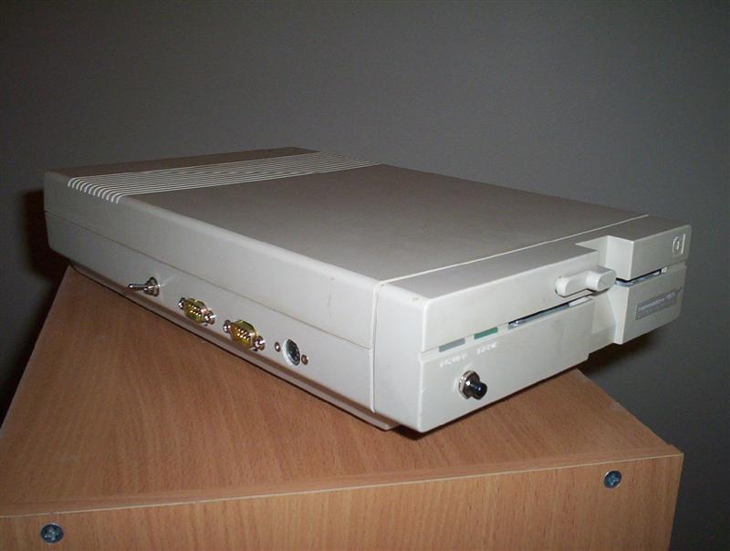 C64DTV in 1571 e