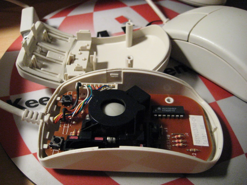 Inside a Commodore Mouse