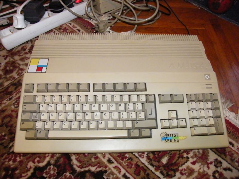 Amiga 500 Serial no.1 !!!