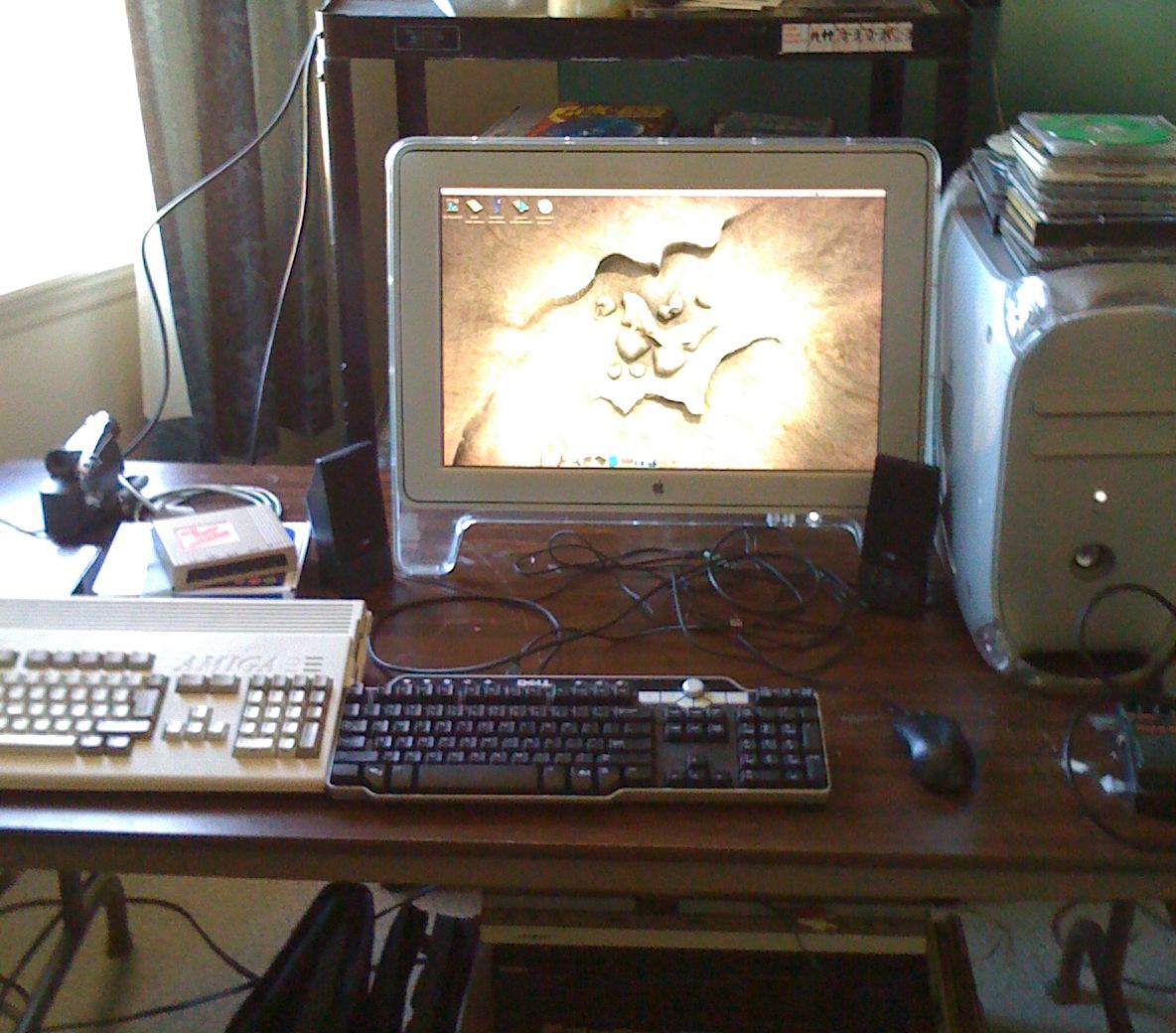 PowerMac G4/MorphOS w/Amiga 1200