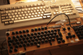 Naked Amiga 2000 keyboard, hooked up to a A4000